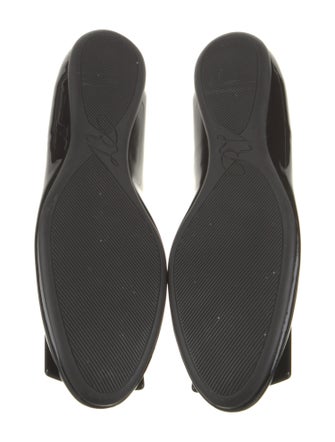Roger Vivier Patent Leather Ballet Flats