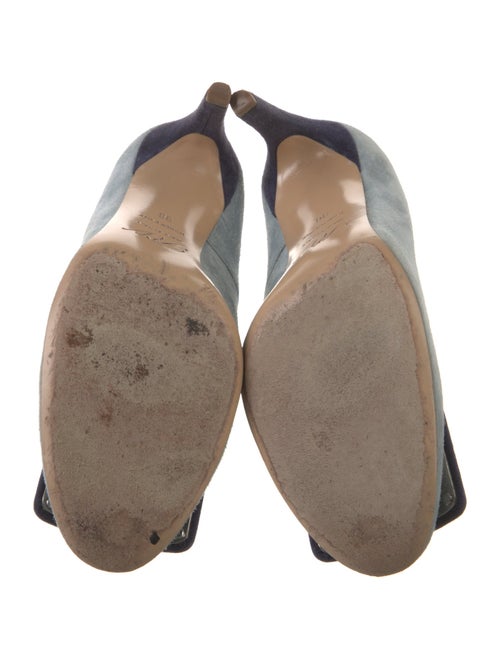 Roger Vivier Suede Printed Pumps