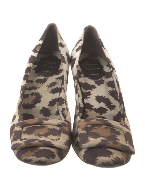 Roger Vivier Canvas Animal Print Pumps