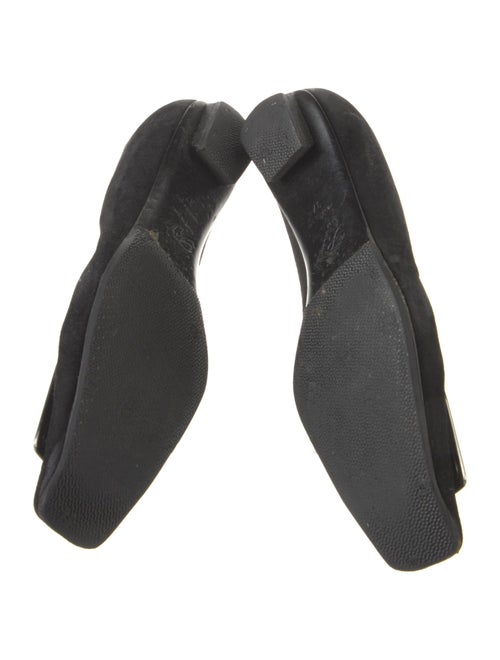 Roger Vivier Suede Flats