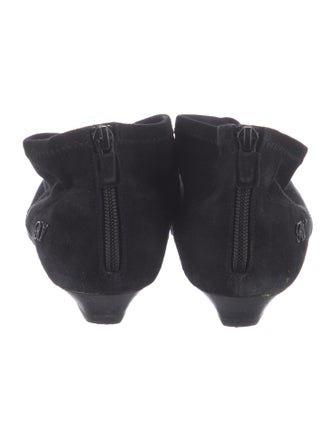 Roger Vivier Suede Flats