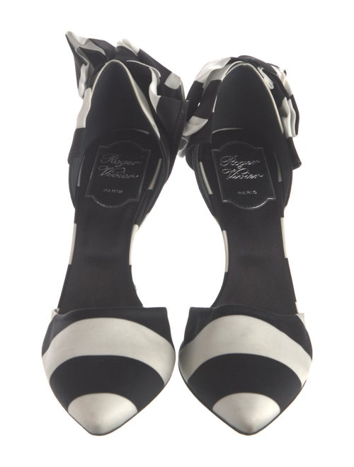 Roger Vivier Satin Printed D'Orsay Pumps