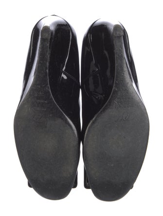 Roger Vivier Patent Leather Pumps