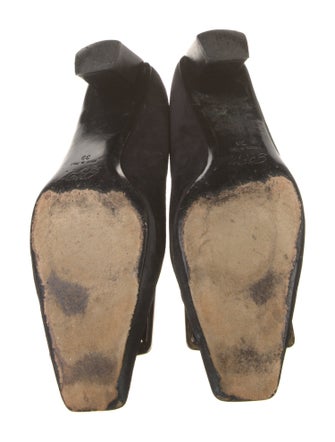 Roger Vivier Suede Pumps