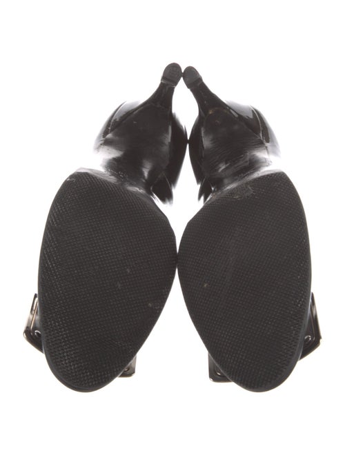 Roger Vivier Patent Leather Pumps