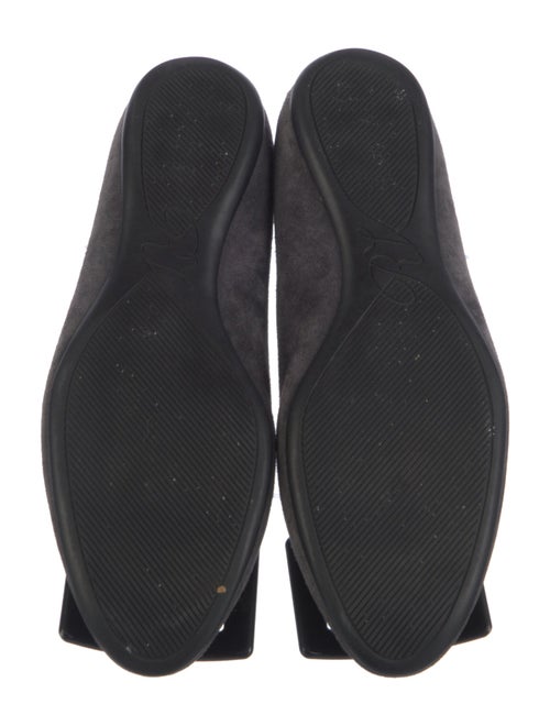 Roger Vivier Suede Flats
