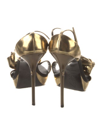 Roger Vivier Leather Crystal Embellishments Sandals