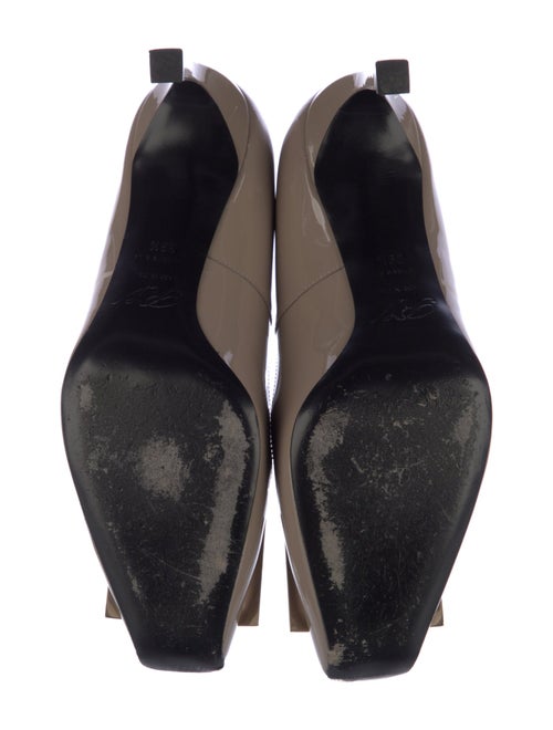 Roger Vivier Patent Leather Pumps