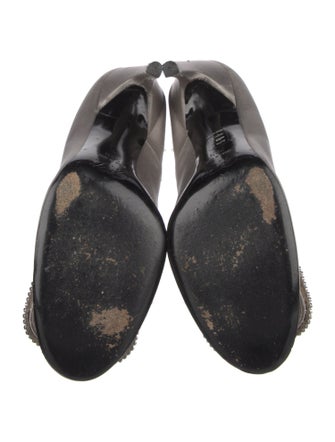 Roger Vivier Satin Crystal Embellishments Pumps