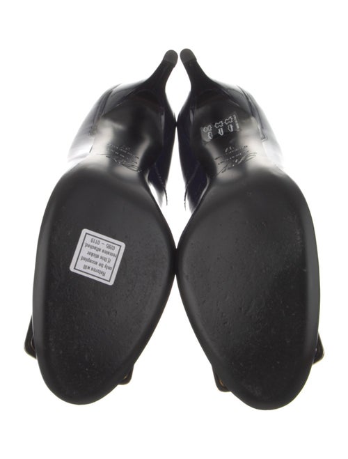 Roger Vivier Signature Logo Patent Leather Pumps