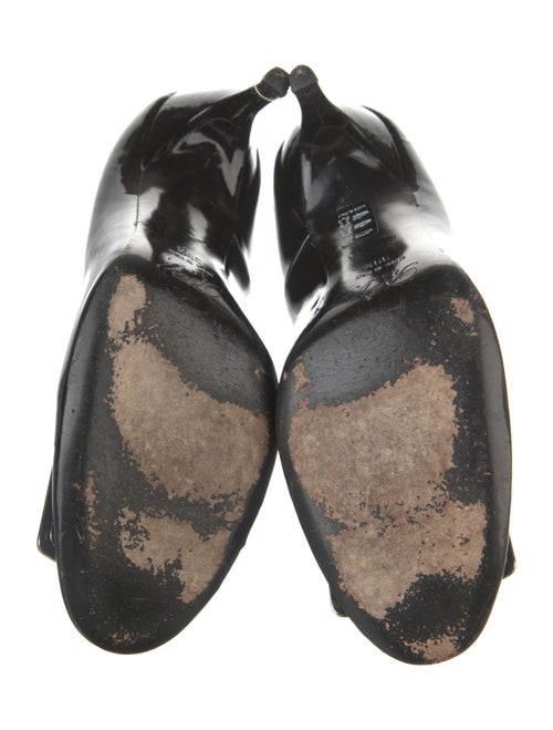 Roger Vivier Patent Leather Pumps