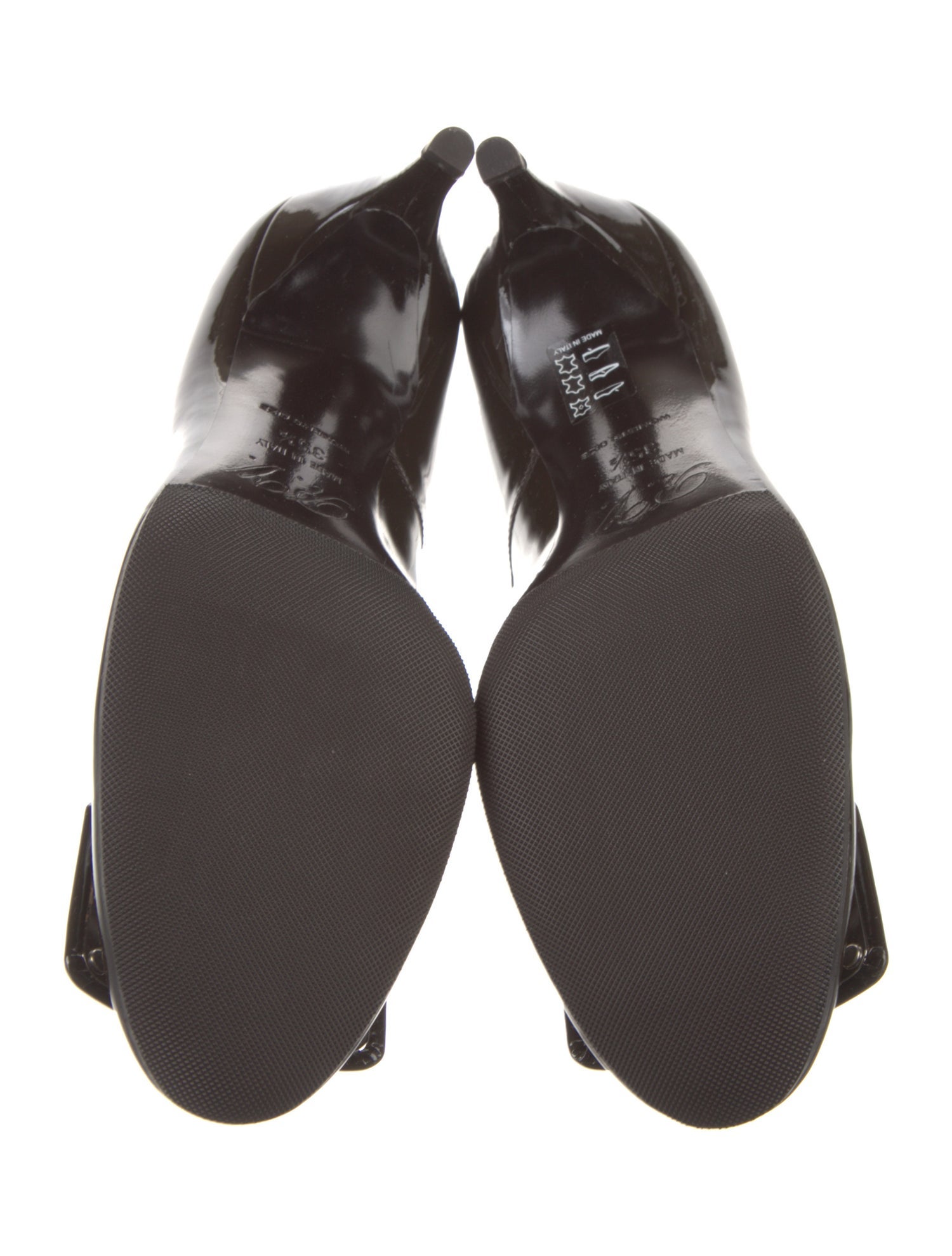 Roger Vivier Patent Leather Pumps