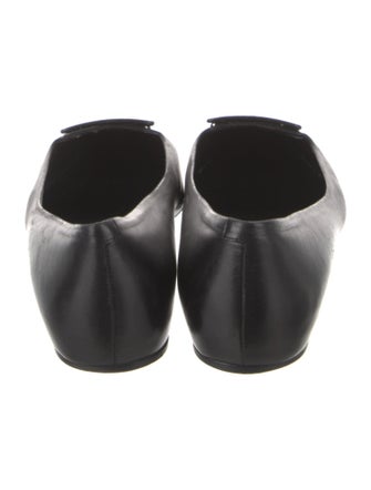 Roger Vivier Leather Flats