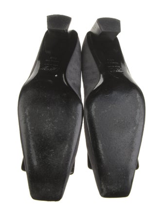 Roger Vivier Suede Pumps