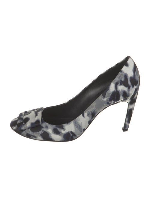 Roger Vivier Printed Pumps