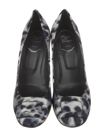Roger Vivier Printed Pumps