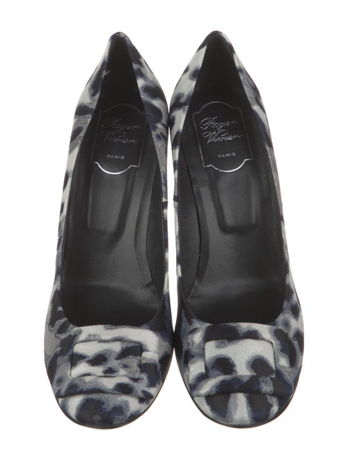 Roger Vivier Printed Pumps
