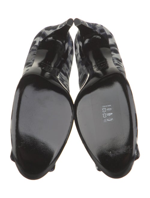 Roger Vivier Printed Pumps