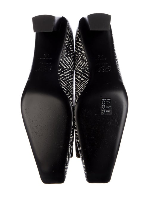 Roger Vivier Leather Printed Pumps