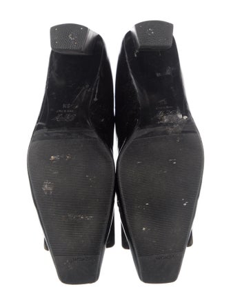 Roger Vivier Patent Leather Pumps