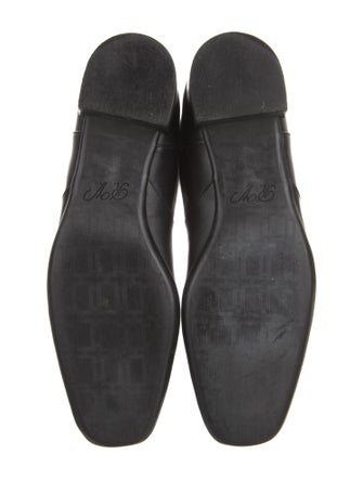 Roger Vivier Leather Riding Boots