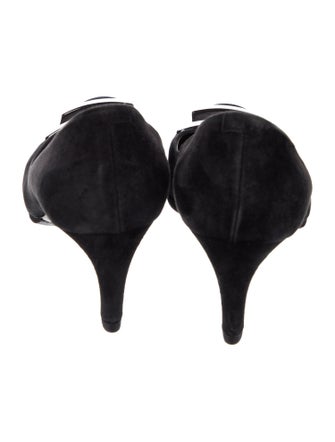 Roger Vivier Suede Pumps