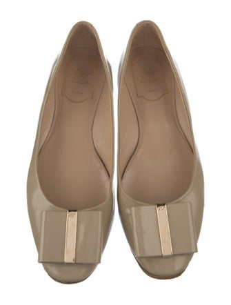 Roger Vivier Patent Leather Bow Accents Flats