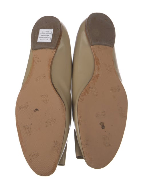 Roger Vivier Patent Leather Bow Accents Flats