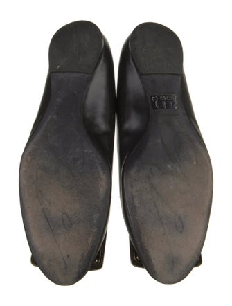 Roger Vivier Leather Flats