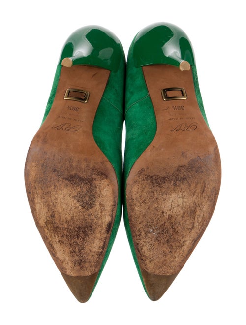 Roger Vivier Suede Pumps