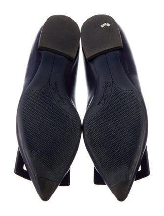 Roger Vivier Leather Flats