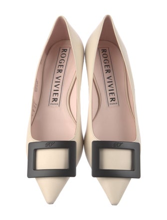 Roger Vivier Leather Ballet Flats