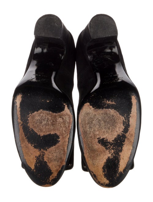 Roger Vivier Suede Pumps