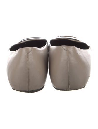 Roger Vivier Leather Ballet Flats