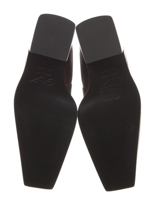 Roger Vivier Leather Chelsea Boots