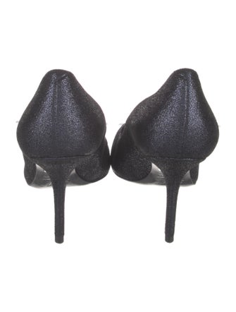 Roger Vivier Crystal Embellishments Pumps