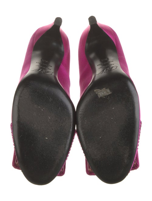 Roger Vivier Satin Crystal Embellishments Pumps