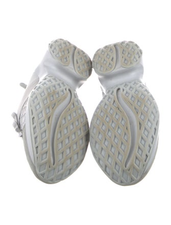 Roger Vivier Crystal Embellishments Sneakers