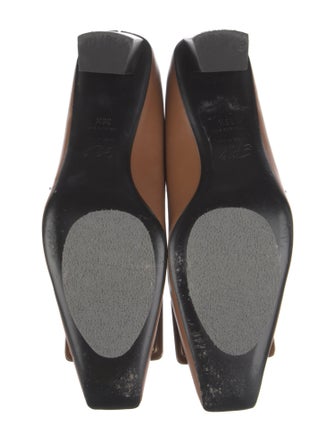 Roger Vivier Leather Pumps