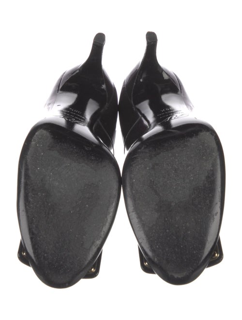 Roger Vivier Patent Leather Pumps