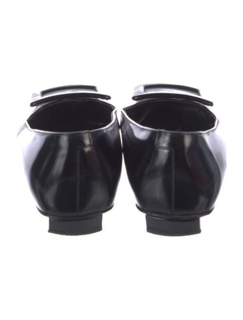 Roger Vivier Leather Flats