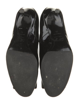 Roger Vivier Patent Leather Pumps