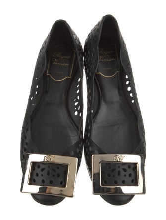 Roger Vivier Leather Lasercut Accents Flats