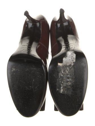 Roger Vivier Patent Leather Pumps