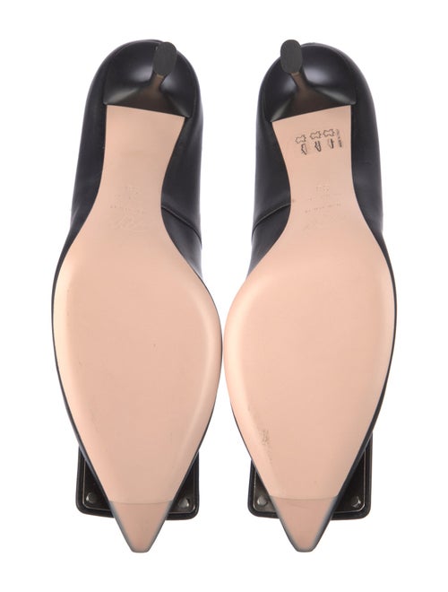 Roger Vivier Leather Pumps