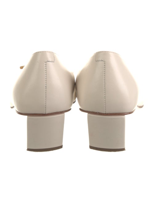 Roger Vivier Leather Pumps