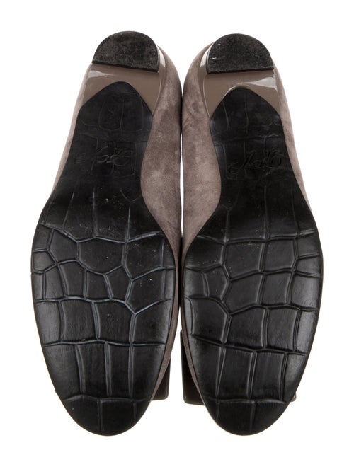 Roger Vivier Suede Flats