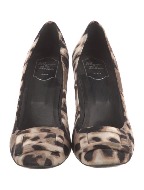 Roger Vivier Animal Print Pumps