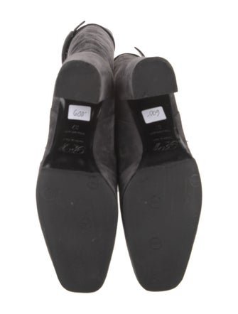 Roger Vivier Suede Boots