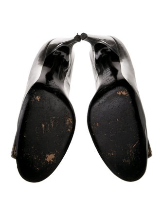 Roger Vivier Patent Leather Pumps